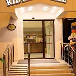 Ridvan Hotell Çeşme